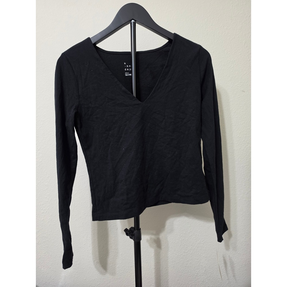 A New Day Womens Black Long Sleeve V-Neck Fitted Tee Shirt Small